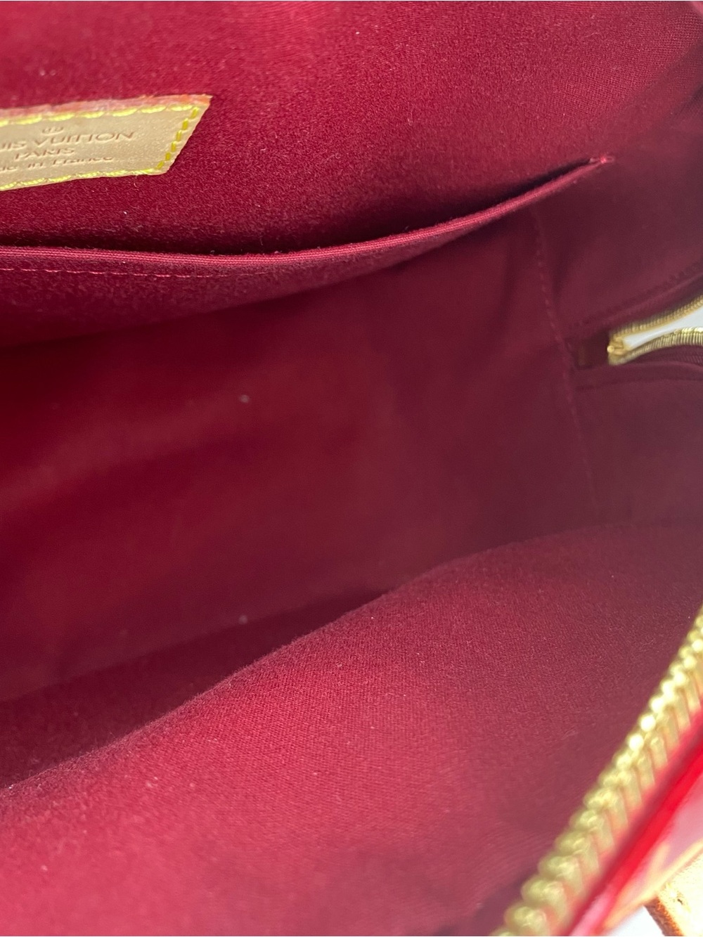 Louis Vuitton Summit Drive Red Vernis Satchel with Natural Leather Trim - Picture 12 of 12